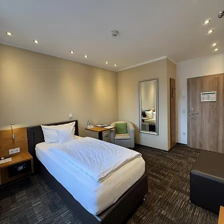 Saline 3 Szálloda Büdingen