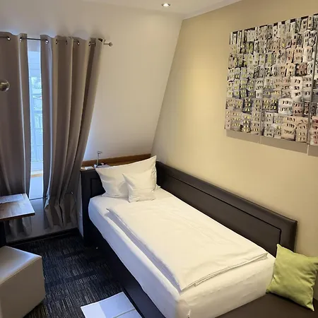 Saline 3 Szálloda Büdingen