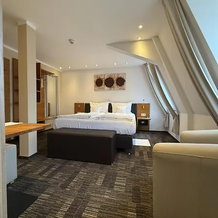 Saline Hotel